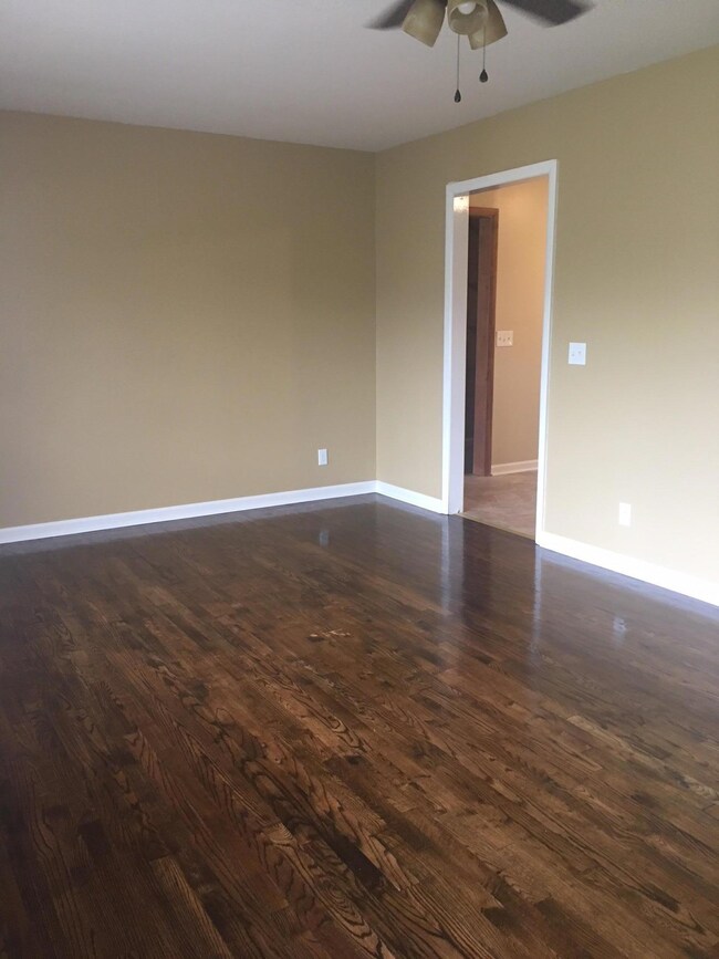 622 Mac St, Shelbyville, TN 37160 - photo 5