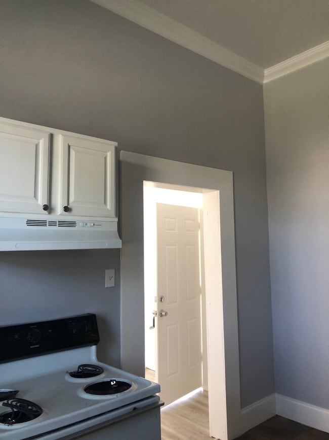 2210 Sabine Pass Ave, Beaumont, TX 77701 - photo 4