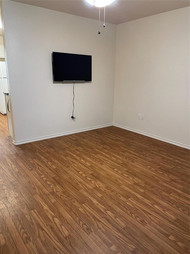 3204 Highview Ct, Granbury, TX 76049 - photo 6