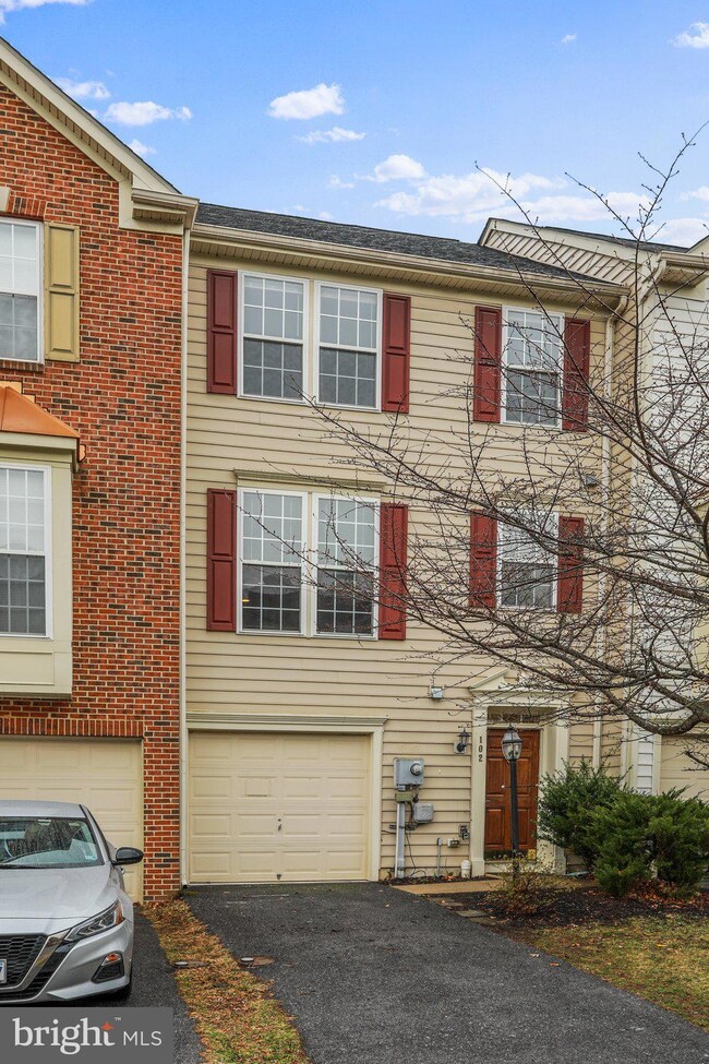 102 Lullwater Way, Falling Waters, WV 25419 - photo 3