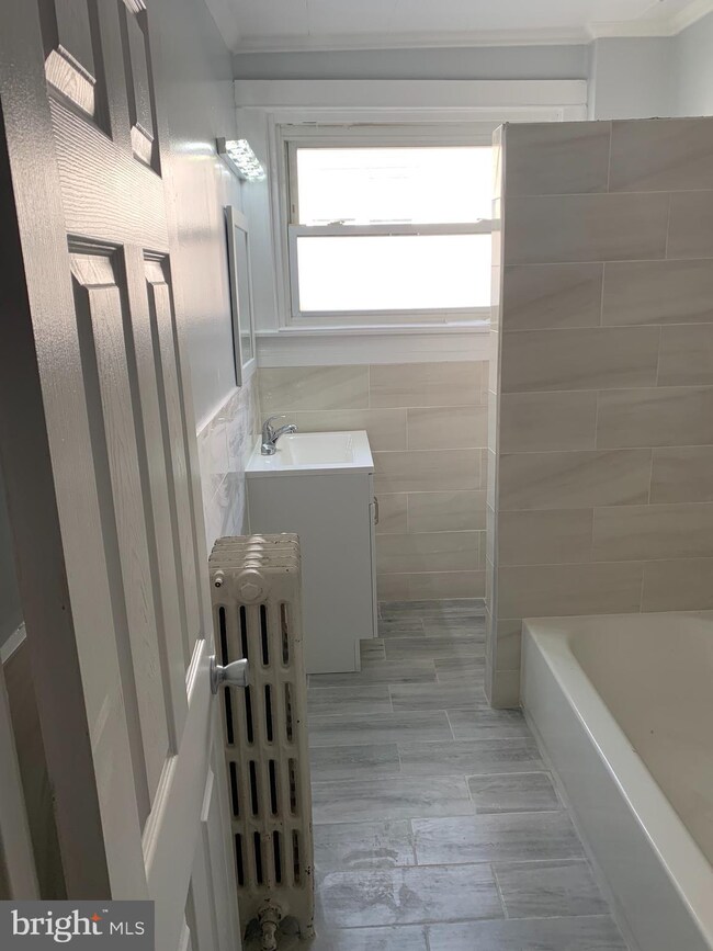 733 Humphreys Rd, Ardmore, PA 19003 - photo 2