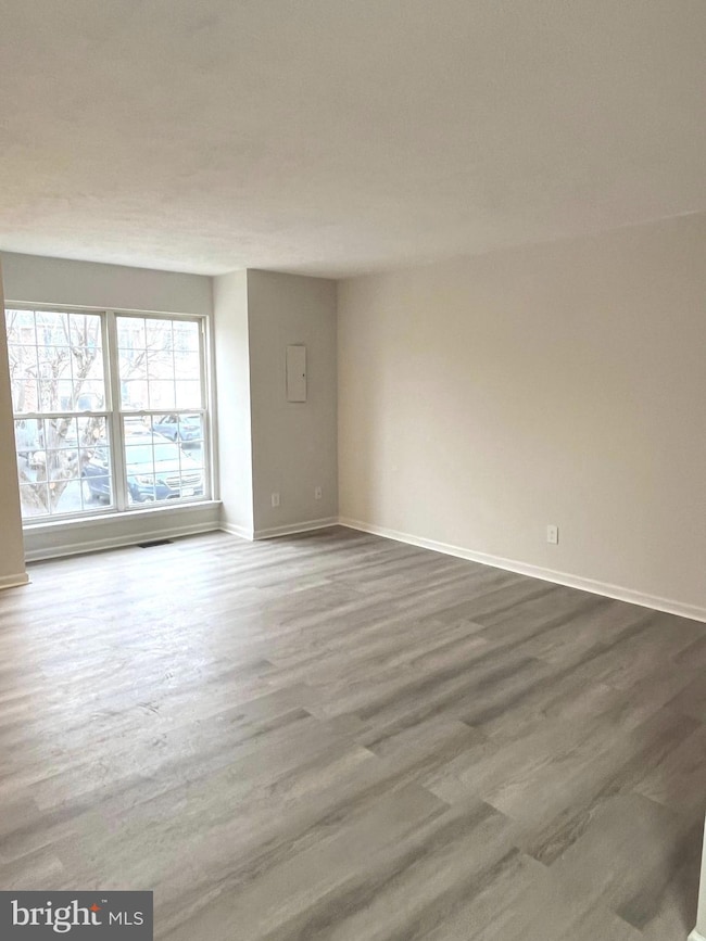 305 Sutton Ct, Winchester, VA 22601 - photo 6