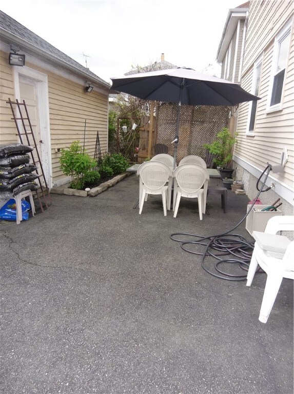 15 Norris Ave, Pawtucket, RI 02861 - photo 5