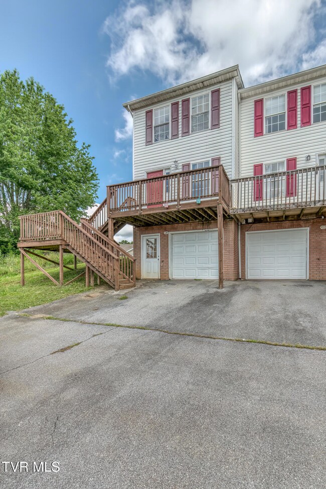 41 Tulip Grove Cir., #7-2