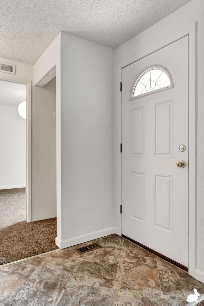 4_EntryHallway