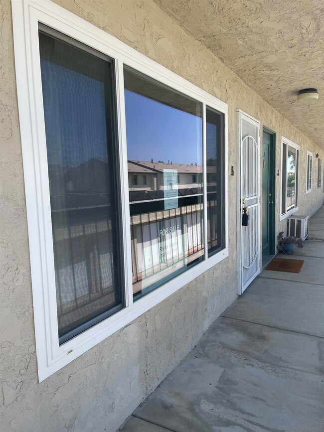 12716 Lakeshore Dr unit I, Lakeside, CA 92040 - photo 2