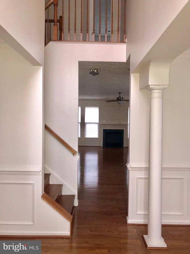 12206 Highlander Ct, Laurel, MD 20708 - photo 5