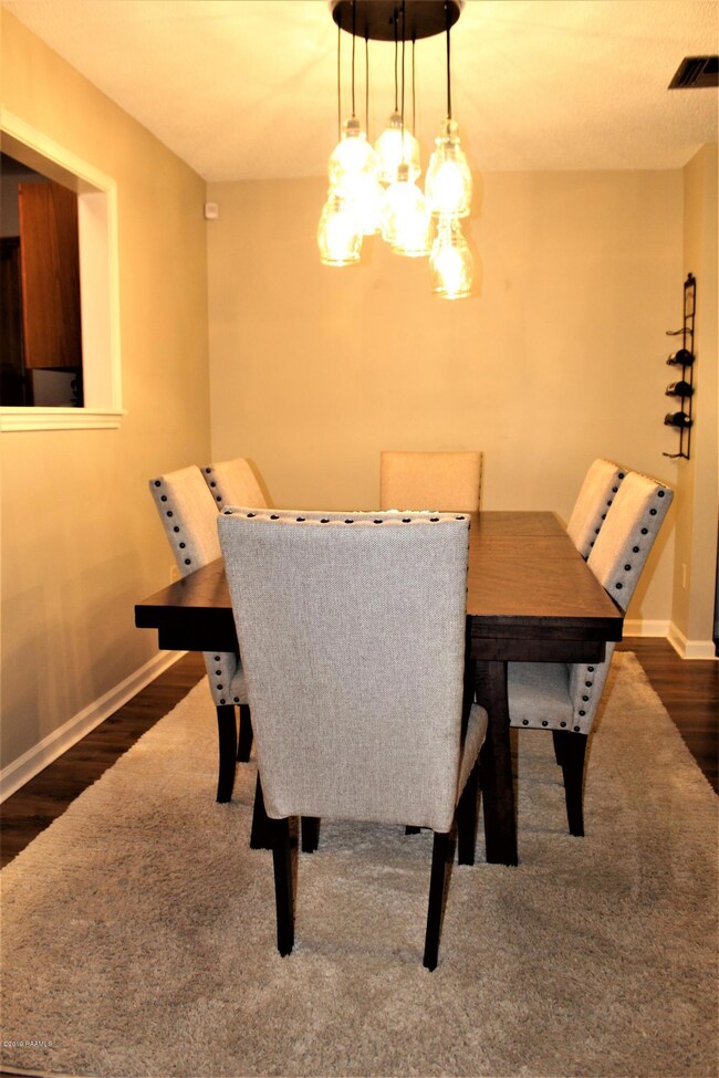 Dinning Room1