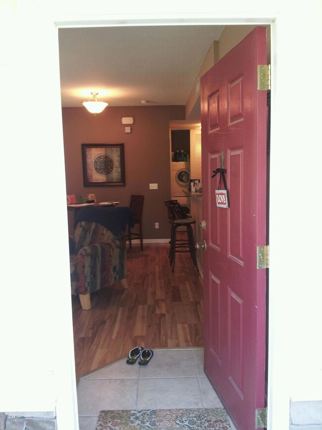 2200 Marsh Hawk Ln, #604 (front door)