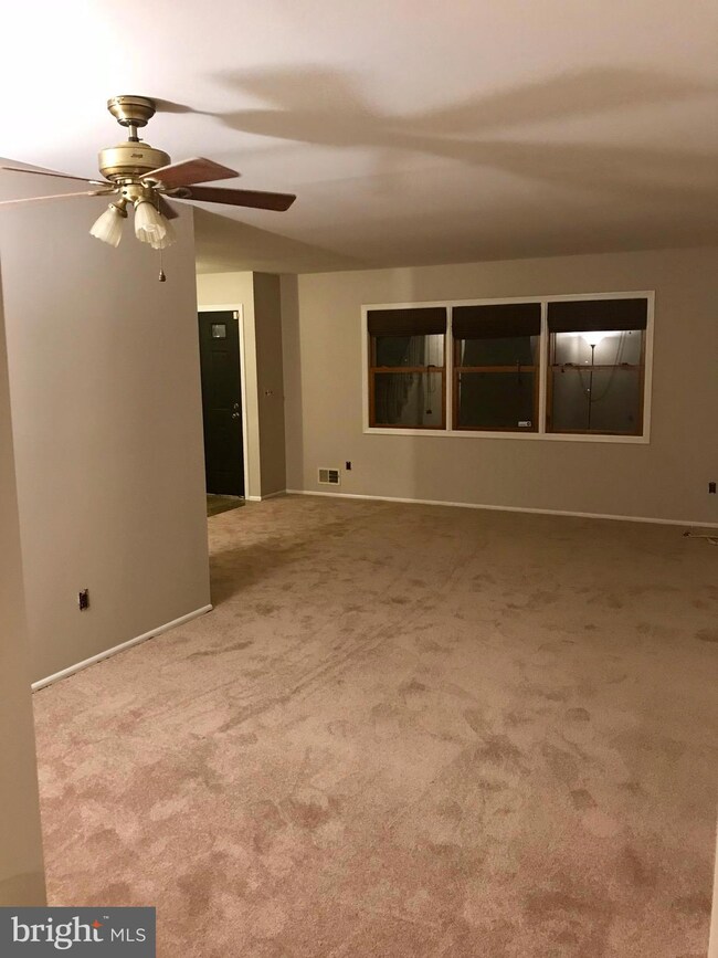 12 Lippincott Ave, Burlington, NJ 08016 - photo 6