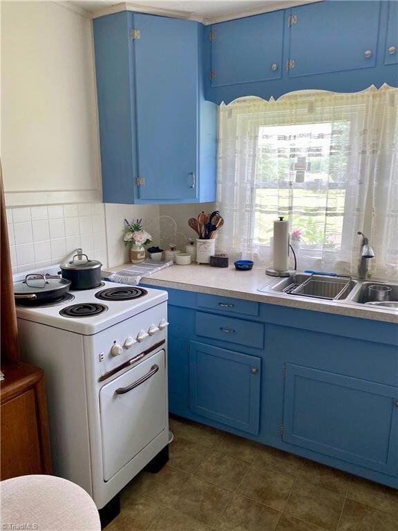 quaint country kitchen w/functioning antique range