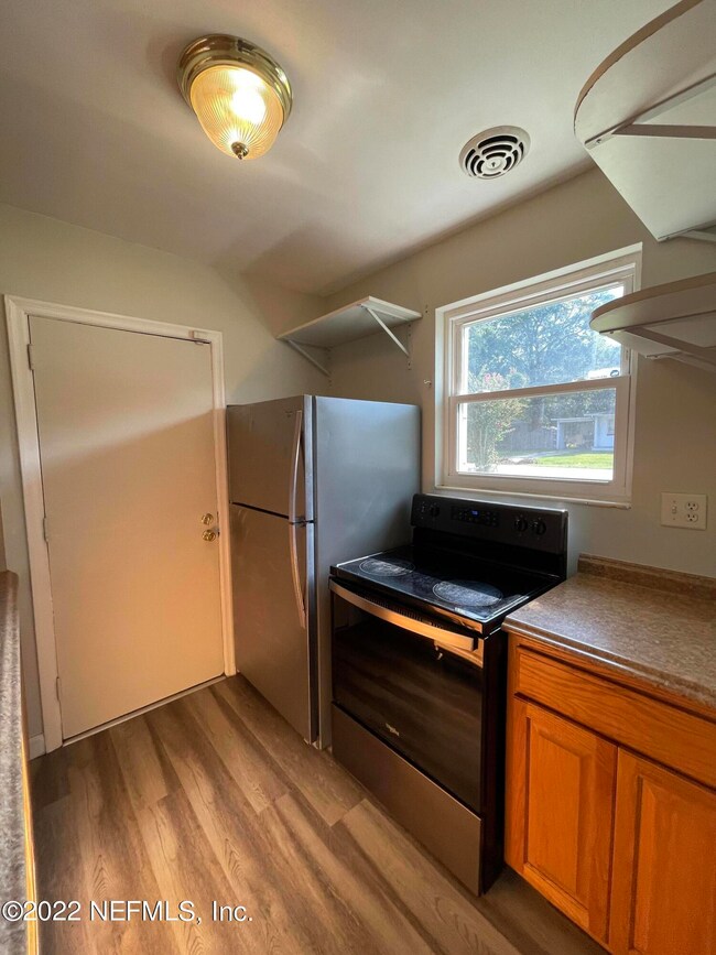 2960 Newell Blvd, Jacksonville, FL 32216 - photo 6