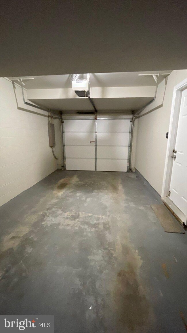 10368 College Square, Columbia, MD 21044 - photo 4