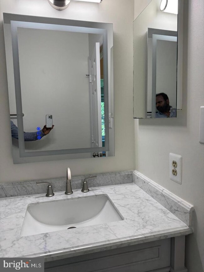 1631 Oak Spring Way, Reston, VA 20190 - photo 7