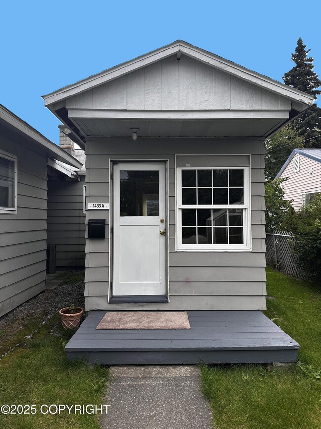 1433 I St unit A, Anchorage, AK 99501 - photo 3