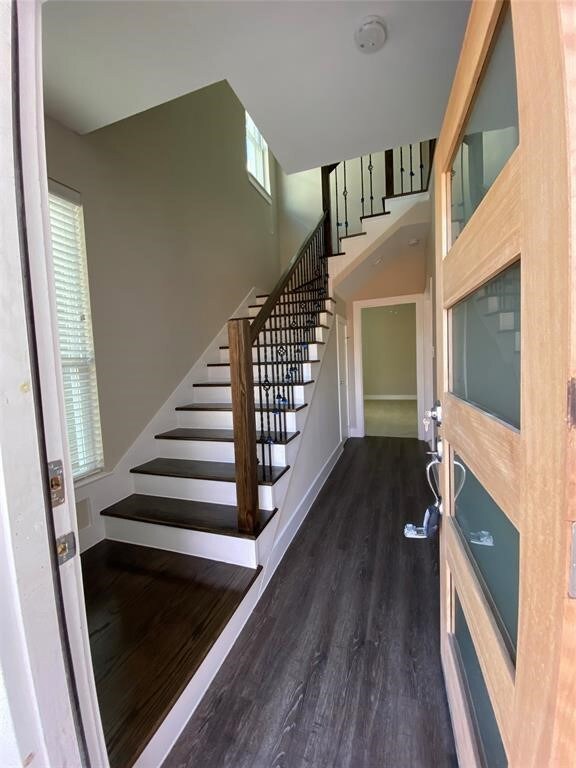 876 Fortune St, Houston, TX 77088 - photo 3