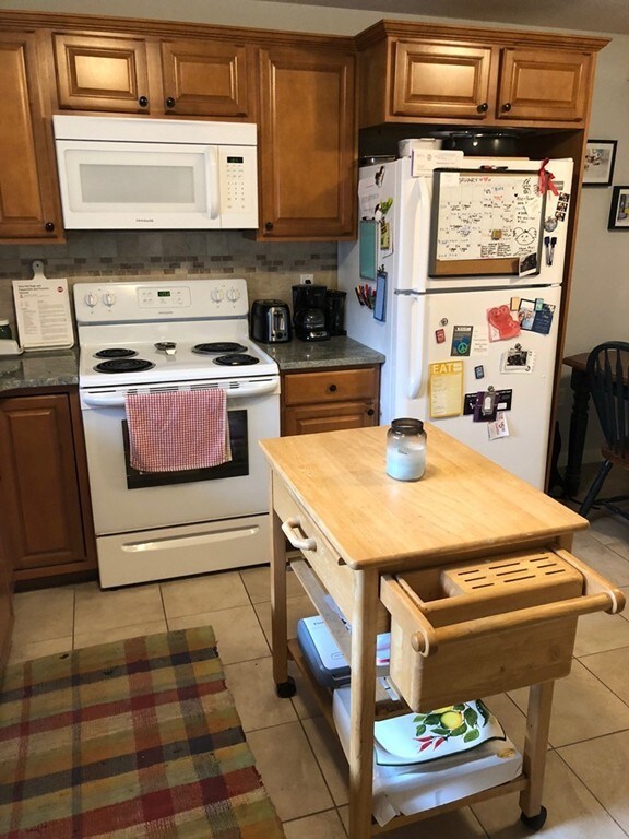 52 Lawrence St unit 3, Wakefield, MA 01880 - photo 4