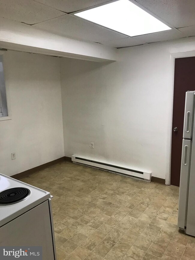 44 E High St unit 23, Pottstown, PA 19464 - photo 2