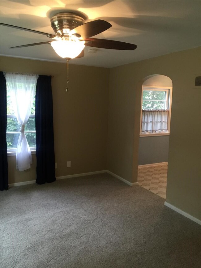 1521 Houston St, Manhattan, KS 66502 - photo 6