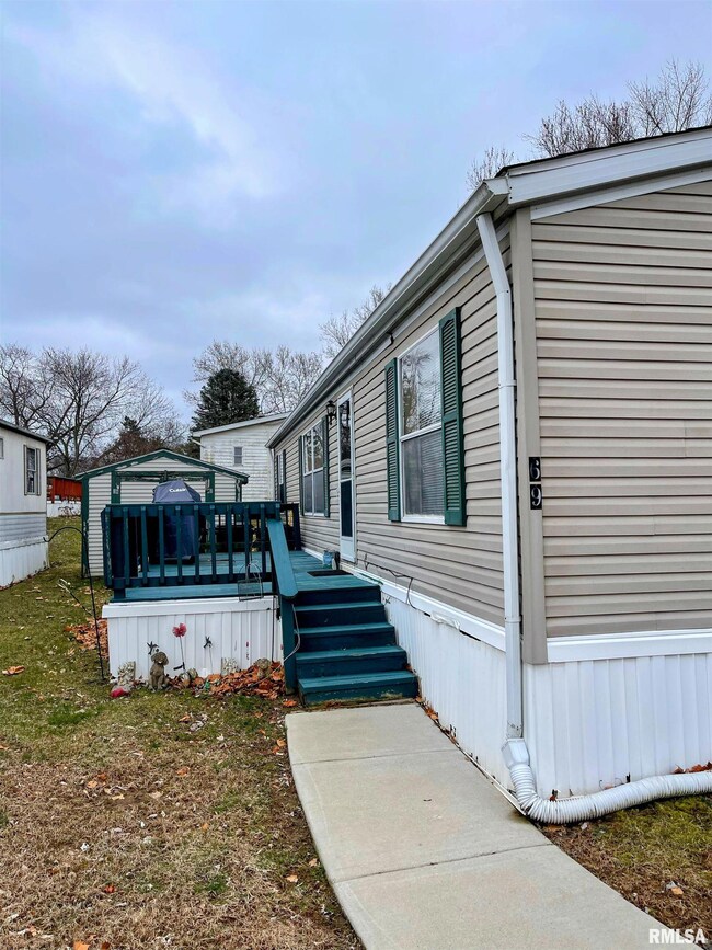 69 Pinewood Estate, Chillicothe, IL 61523 - photo 3