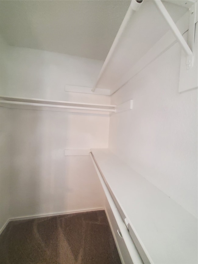 117 Valley Spring Dr, Arlington, TX 76018 - photo 7