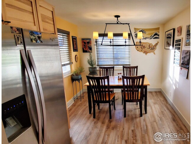 Large eat-in kitchen