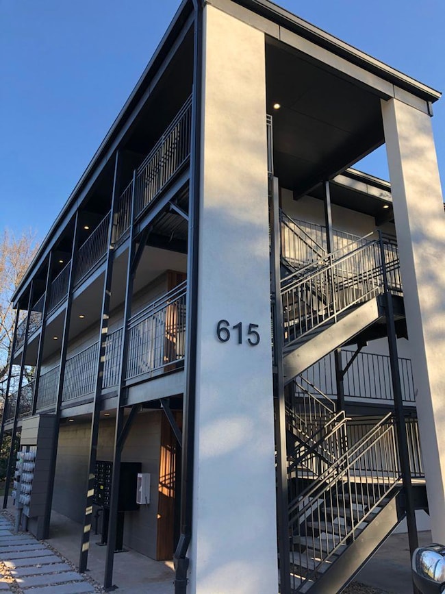 615 Upson St unit 106, Austin, TX 78703 - photo 5