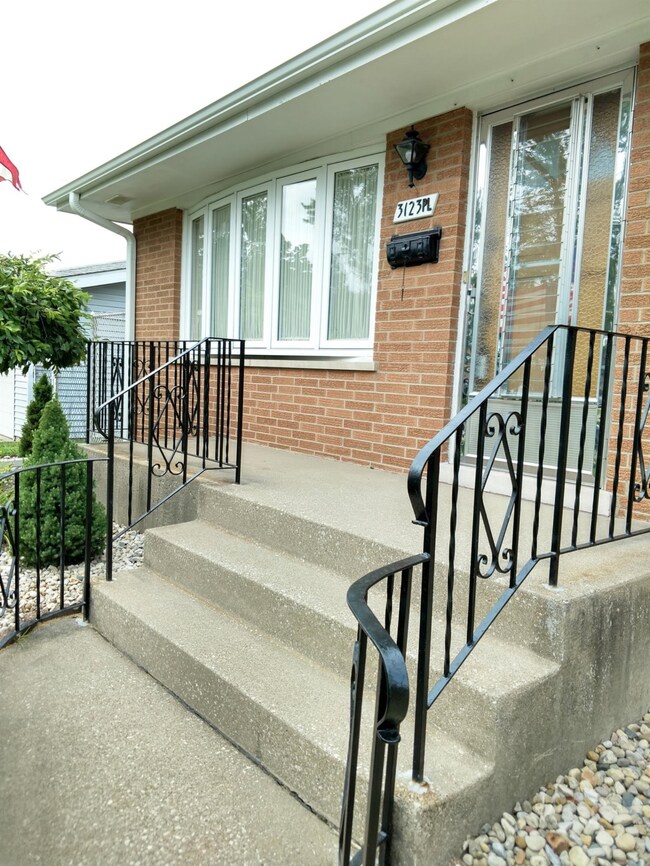 3123 100th Place, Highland, IN 46322 - photo 3