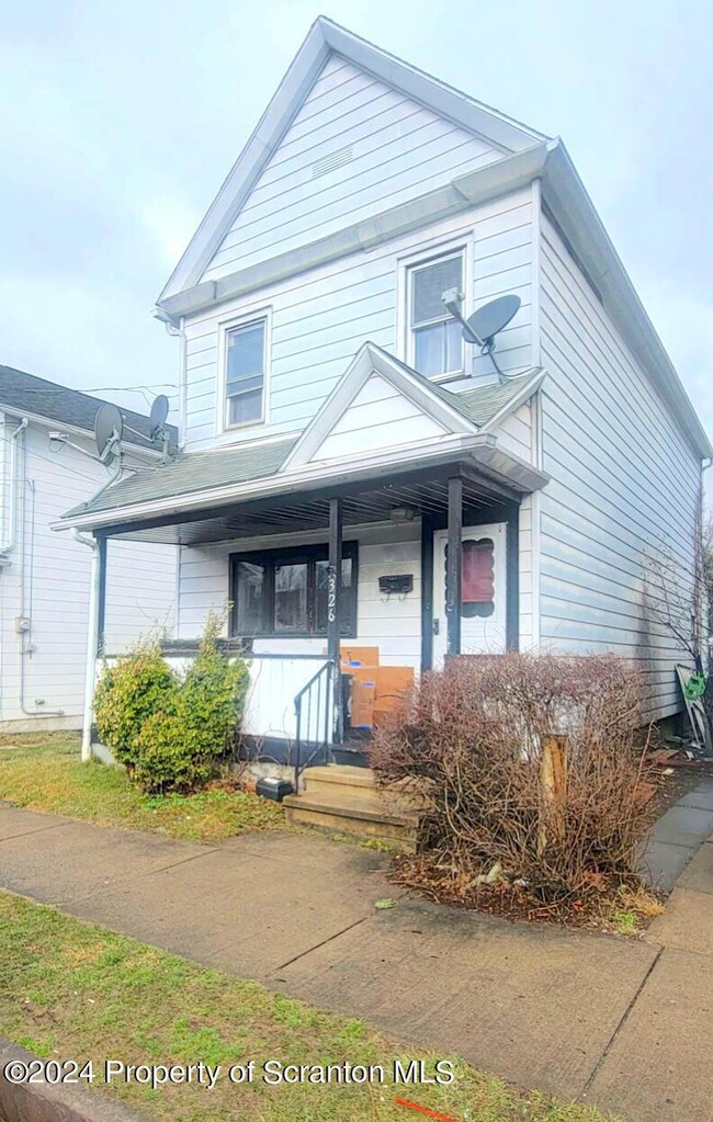 326 Bowman St, Wilkes Barre, PA 18702 - photo 2