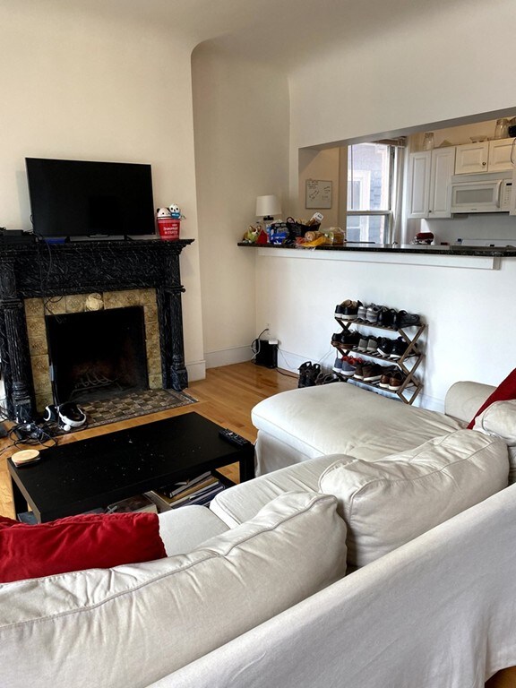 891 Massachusetts Ave unit 1, Cambridge, MA 02139 - photo 6