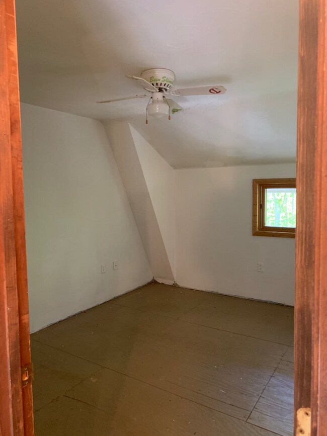 90 Drake Rd, Effingham, NH 03882 - photo 3