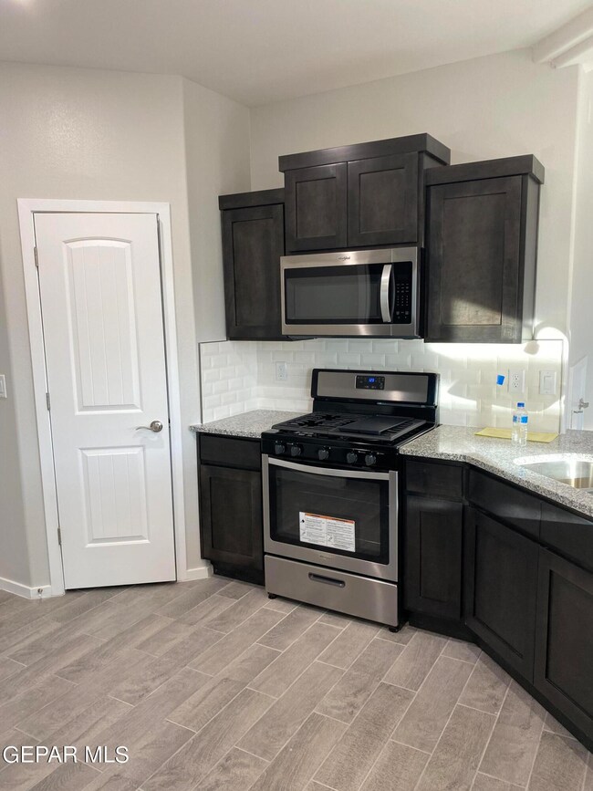 13182 Ln, El Paso, TX 79928 - photo 4