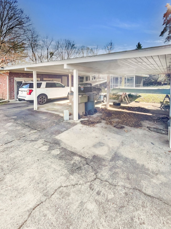 5361 Trousdale Dr, Nashville, TN 37220 - photo 3