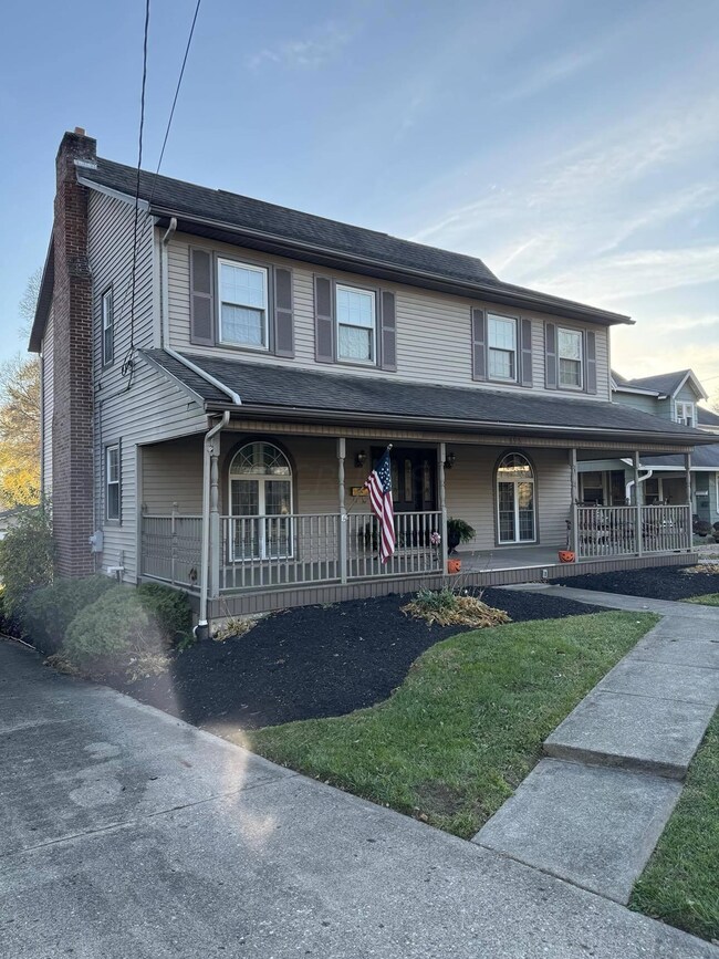 895 w main cover2