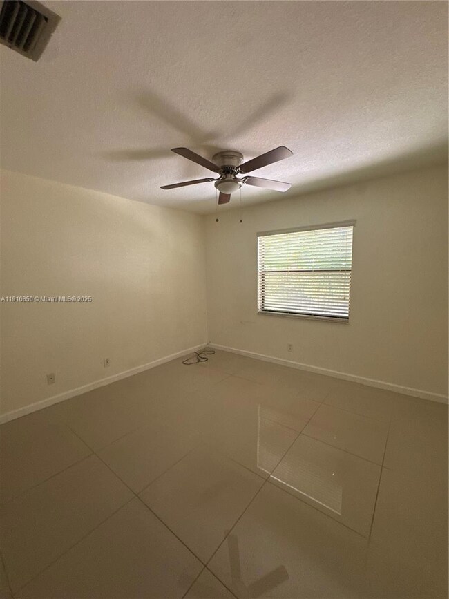 6720 NW 4th Ct, Plantation, FL 33317 - photo 5
