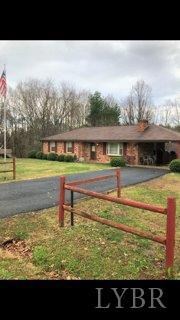 229 Lakeview Rd, Appomattox, VA 24522 - photo 5