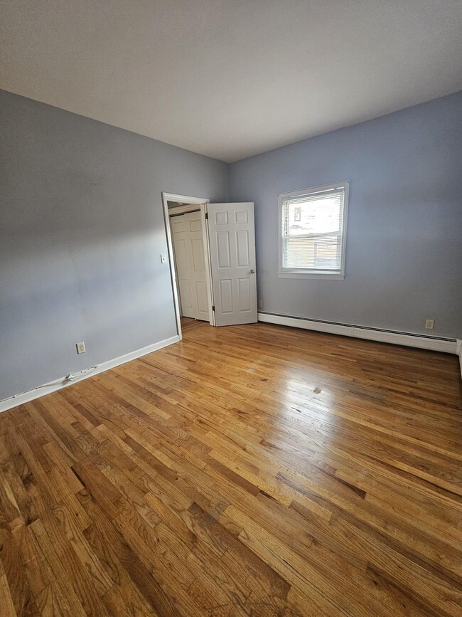 414 Hackensack St unit 1st floor, Carlstadt, NJ 07072 - photo 2