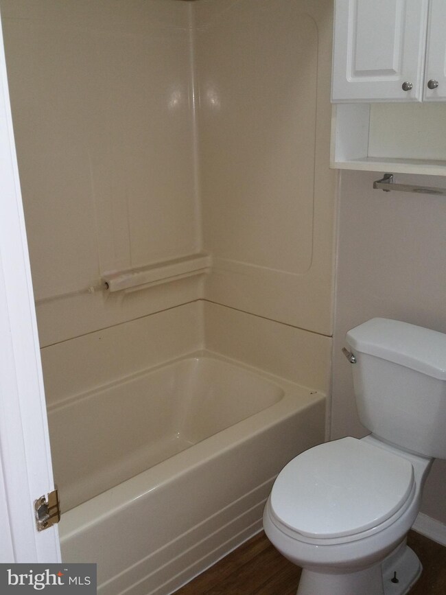 4801 Holder Ave unit 1, Baltimore, MD 21214 - photo 6