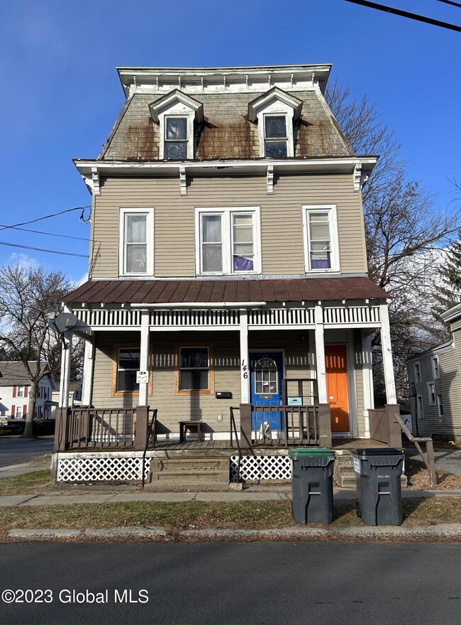 146 Maple St, Glens Falls, NY 12801 - photo 2