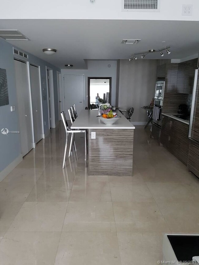 Icon Bay unit 2004, Miami, FL 33137 - photo 5