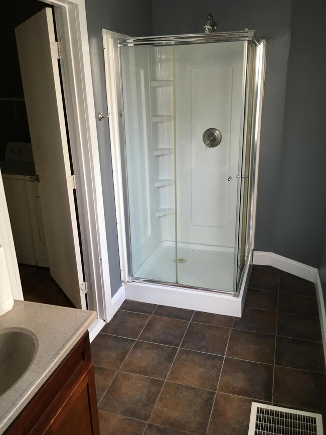Full Bath 1