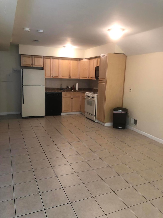 41A Country Dr E, Staten Island, NY 10314 - photo 4