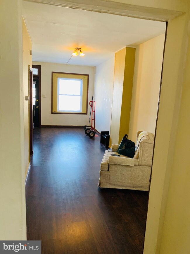 1410 Fairview St, Reading, PA 19602 - photo 2