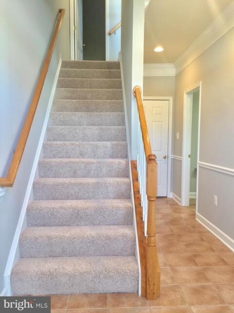 710 Redgate Ln, Woodbridge, VA 22191 - photo 6