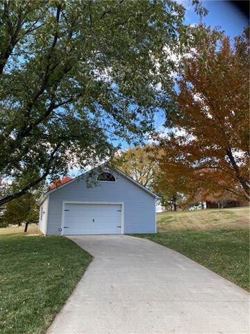 Detached 30' X 40' shop