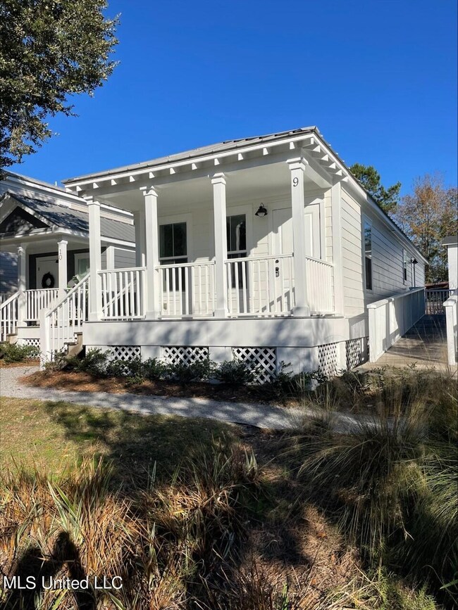 2207 Government St unit 9, Ocean Springs, MS 39564 - photo 2