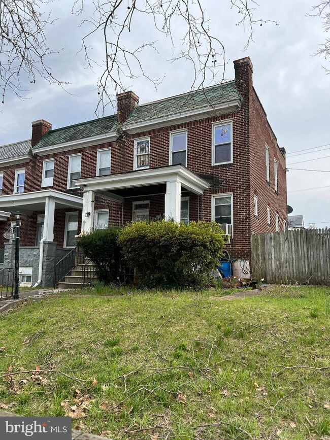 3121 Sequoia Ave, Baltimore, MD 21215 - photo 2