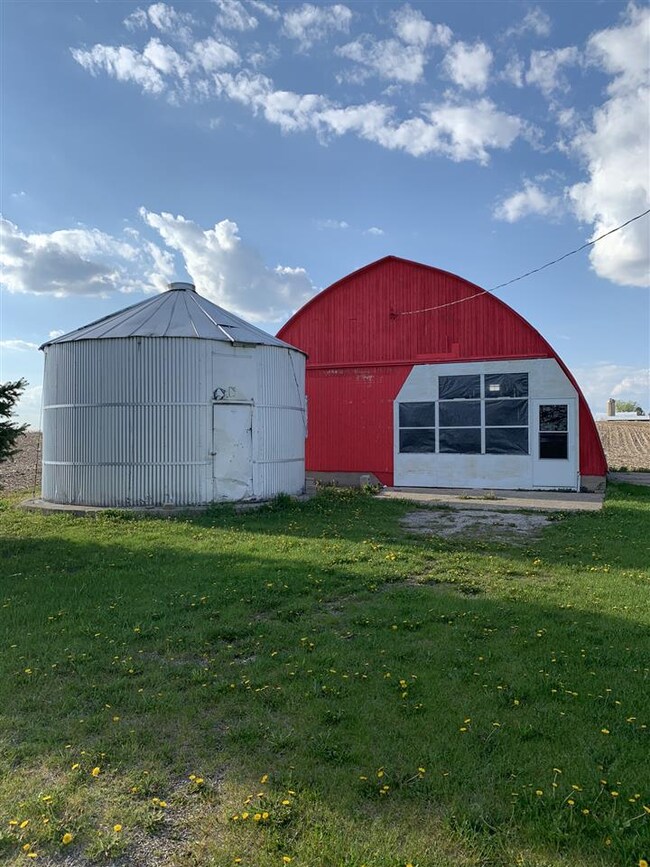 7113 N Pleasant Prairie Rd, Evansville, WI 53536 - photo 4