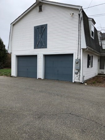 13 Hartford Ave E, Mendon, MA 01756 - photo 2