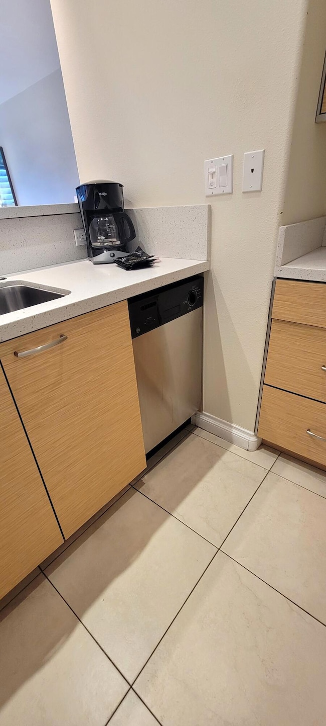 73850 Fairway Dr unit 225, Palm Desert, CA 92260 - photo 7